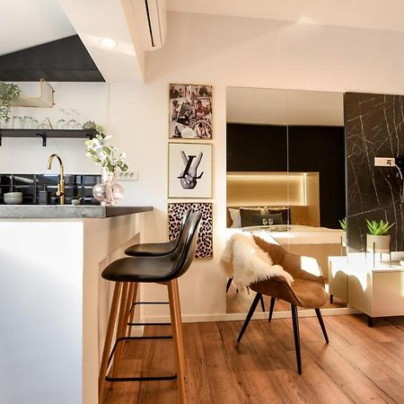 Calea Victoriei Modern Studio - Escape In The City Center Bucharest Exterior photo